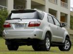 Toyota Hilux SW4 2006 года